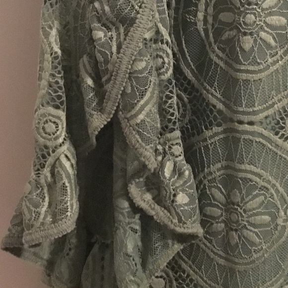 Green lace tunic - Picture 2 of 4